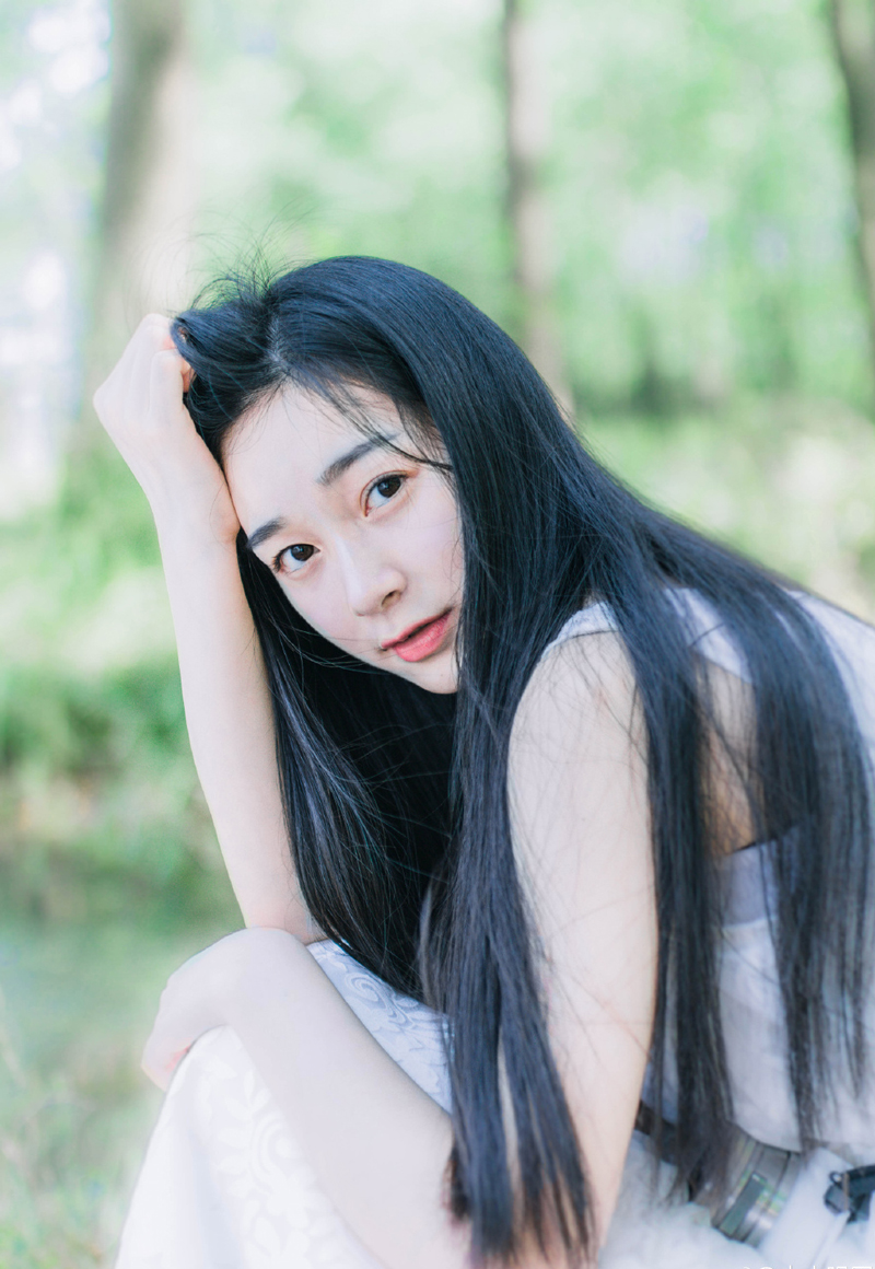 我们活着不能与草木同腐，不能醉生梦死，枉度人生，要有所作为。——方志敏